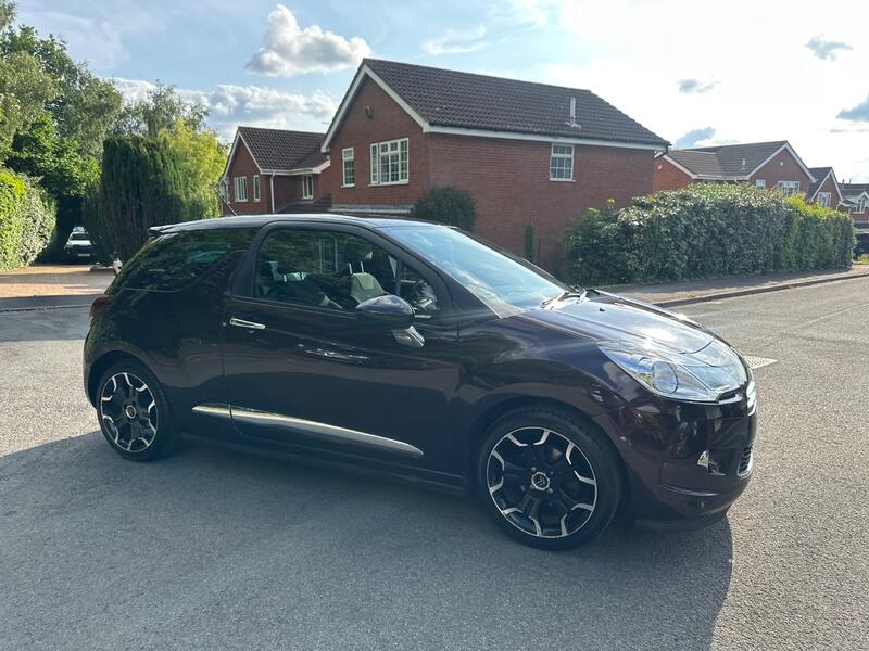 View CITROEN DS3 1.6 e-HDi Airdream DSport