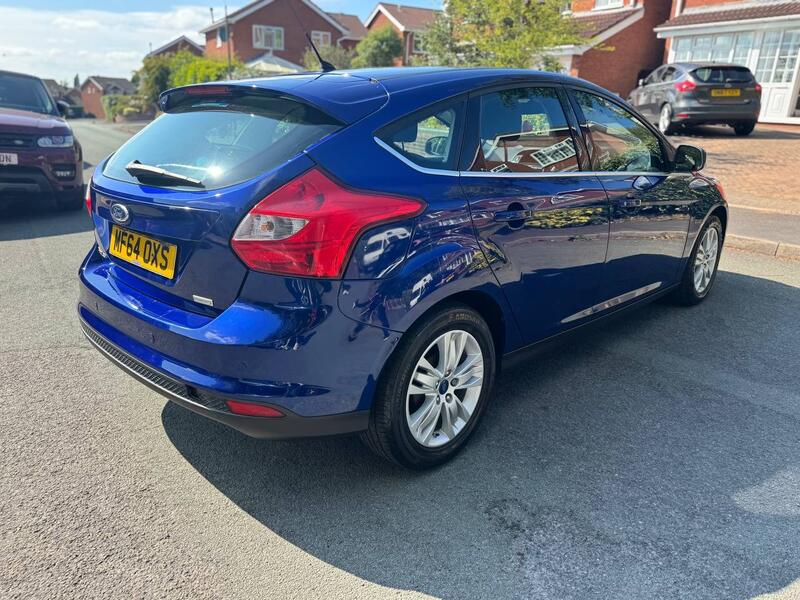 FORD FOCUS