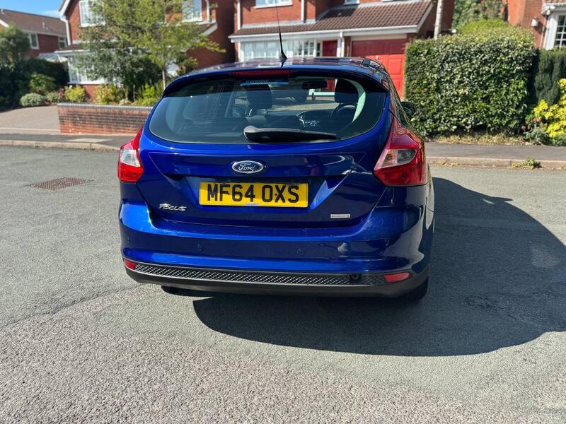 FORD FOCUS