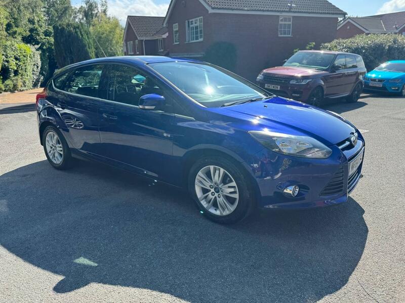 FORD FOCUS
