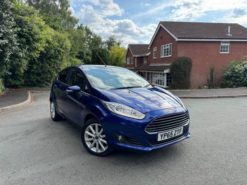 View FORD FIESTA 1.0 T EcoBoost Titanium
