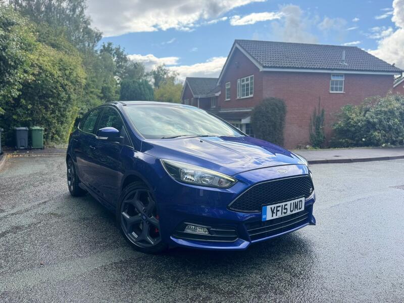 View FORD FOCUS 2.0 T EcoBoost ST-2