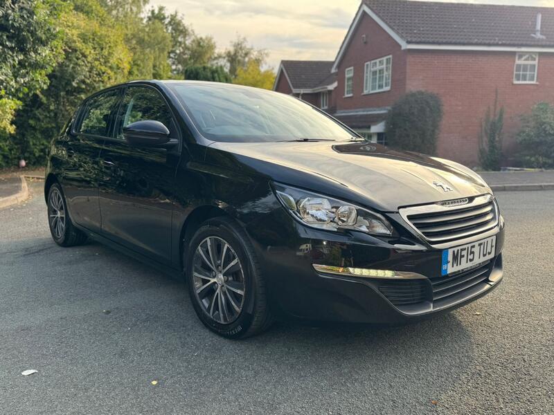 View PEUGEOT 308 1.2 PureTech Sportium