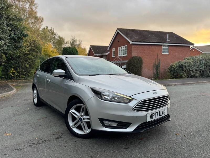 View FORD FOCUS 1.0 T EcoBoost Zetec Edition