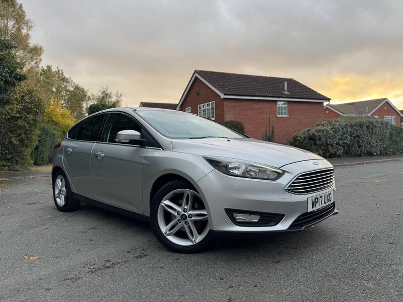 View FORD FOCUS 1.0 T EcoBoost Zetec Edition