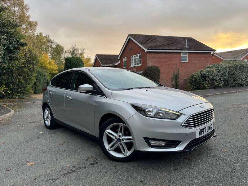 View FORD FOCUS 1.0 T EcoBoost Zetec Edition